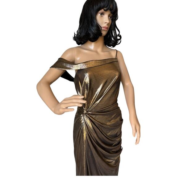 IEENA for Mac Duggal Gold Metallic One-Shoulder Gown style 26728 size 8 - Picture 6 of 17